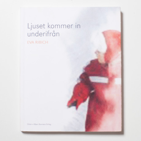 Ljuset kommer in underifrån